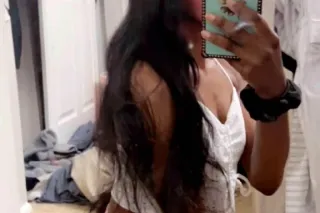 Petite Doll With The Fattest😻😻... - Image 1