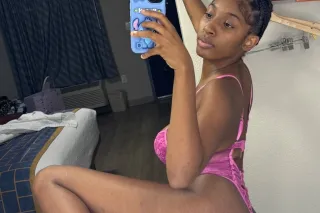 fungirl - 23 - Image 3
