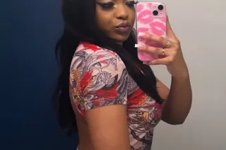 Funsized cutie 😍🍑 - Image 3