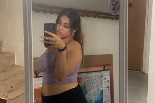YOUNG LATINA💋👑 - Image 1