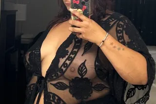 Beautiful Freak - Image 6