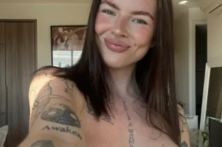 🔥Sexy Horny Party Girl😋Ready f... - Image 4