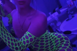 🧼🍑🇲🇽 FREAKY CREAMY PETITE MEXICAN🇲🇽👅🧼🔥💦 - Image 1