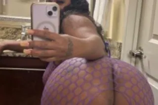 THICK & FREAKY 💦 JuIcY AZZ 💦 C... - Image 4