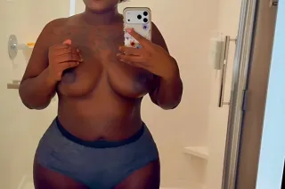 I'M DOWNTOWN ,COLUMBUS📍🌃🌇 INCALL🏨 YES I AM HOSTING✔ 𝐓𝐇𝐄🍫𝐓𝐑𝐀𝐍𝐒𝐆𝐄𝐍𝐃𝐄𝐑🦄𝐃𝐈𝐕𝐀💕 - Image 2