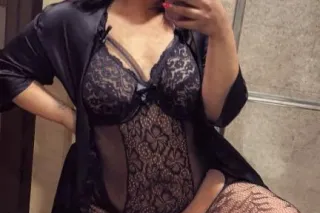 HOT AND READY - 25 - Image 3