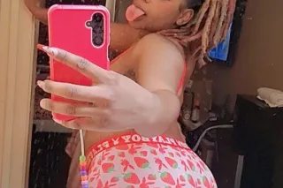 Ms . Make you Double back 💕🤪 - Image 2