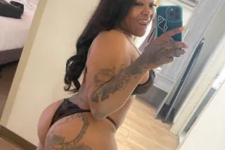 Lets get sticky 🍯together ❄Hun... - Image 1