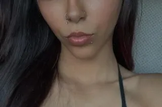 Super Wet💦 4'10 Latina - 20 - Image 2