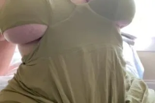 St Pete Thick Curvy Busty Milf - Image 7