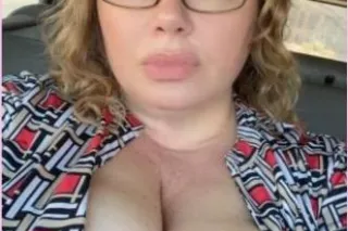 Would love to meet you👠👠Volupt... - Image 2