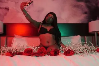 💕 Green Eyed Beauty 💕 Sweet Gu... - Image 2