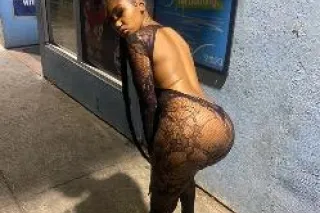 Outcall Available 💦👅 - Image 4