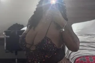 🚨NEW IN TOWN💦 SWEET PUSSY PRET... - Image 4