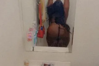 Perra freaky, negra, jugosa y ... - Image 1