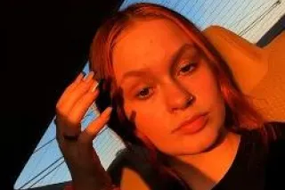 Tryna find someone to hookup with & be naughty - Image 5