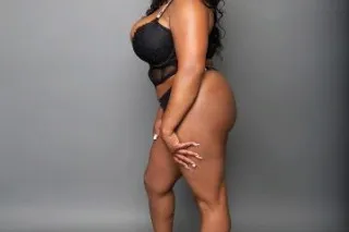 Try Some Nasty GFE with Kymmie Kurves in Burlington - Image 10