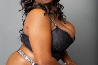 Try Some Nasty GFE with Kymmie... - Image 1