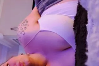 🍑🍒THICK BEAUTY WITH AH BIG BOO... - Image 4