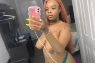 🏆😏REAL SLUT & i CAN TAKE DICK ... - Image 1