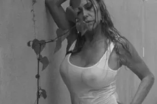 Mature hot Deborah - Image 1