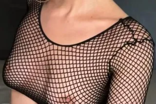 Angela V. I say if Im gonna be a slut, why not film it. Homemade Porn. CONTENT MENU IN AD. - Image 5