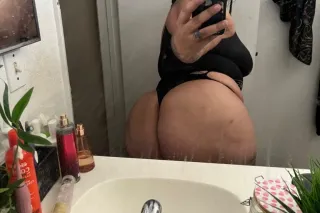 outcalls thiCk sexy bombshell-... - Image 4