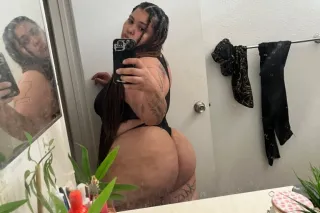 outcalls thiCk sexy bombshell-... - Image 1