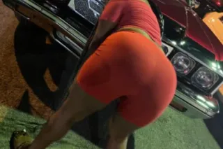 HEY DADDY LETS HAVE SOME FUN 💦... - Image 2