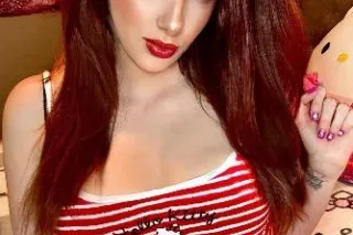 Visiting RedHead Beauty - Image 10