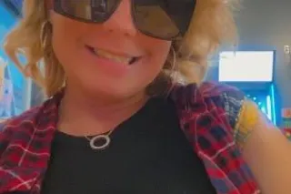 In Town 4 U - 33 - Image 1