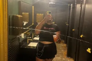 pretty goth girl - 24 - Image 3