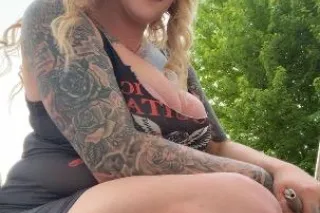 your favorite tattooed blonde ... - Image 4