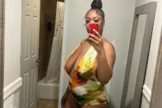 sweet honey 🍯💦 I'm available n... - Image 2