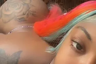 FreakyFriday🍑LastDayHere🌏Holly... - Image 4