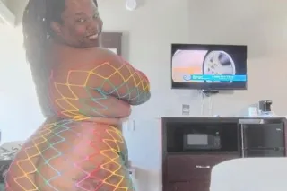 THEY SAY 😊 4"11 SIZE HAVE A FU... - Image 2