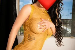 Hot y Sexy Latina - 30 - Image 1