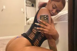 STARR💫Mixed Blasian Goddess!🇰🇭... - Image 1