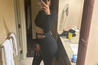 💋♀, Facetime shows avail. watch how wet she gets ❤💦 - Image 8