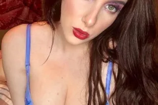 Visiting RedHead Beauty - 28 - Image 1