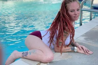 only in town for a few dat don... - Image 2