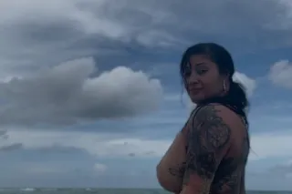 Down to earth beautiful latina with booty - Image 5