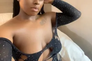 SEE ME WHILE IM HERE 🫦 CARDATE... - Image 1