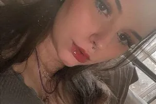 Your Dream Girl, A Call Away. - Image 9