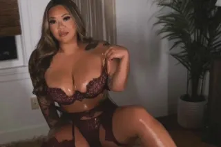 BELLEVUE Big Booty Exotic Asia... - Image 3