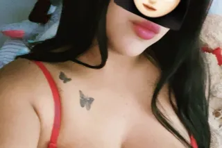 Linda Chica Latina no depsito ... - Image 4