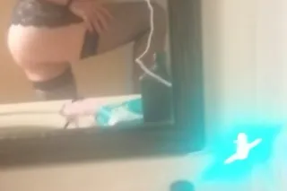 My girlfriend and I are only d... - Image 4