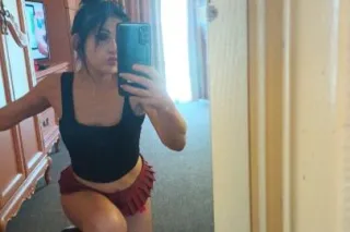 My girlfriend and I are only d... - Image 1