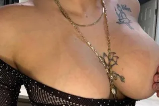 💋🥵VEN POR UN TRIO CON ESTAS HE... - Image 4