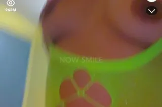 💦plant city 💦JUICY FAT ASS RED... - Image 2